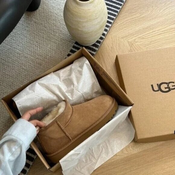 UGG Classic Ultra Mini Chestnut - Picture 4 of 8